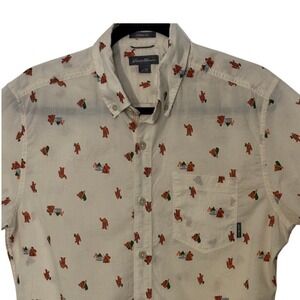 Eddie Bauer Bigfoot Sasquatch Camping Print Shirt Mens Medium Classic Fit Cotton